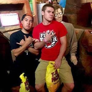 Meet your Posher, Uriel